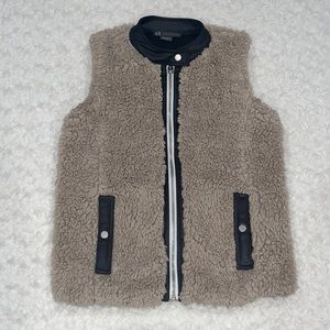 A|X ARMANI EXCHANGE Reversible faux fur vest with front pockets Black & Tan SzXS